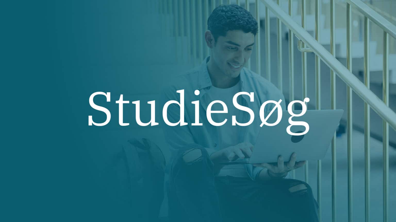 StudieSøg logo, foto af på mand med computer